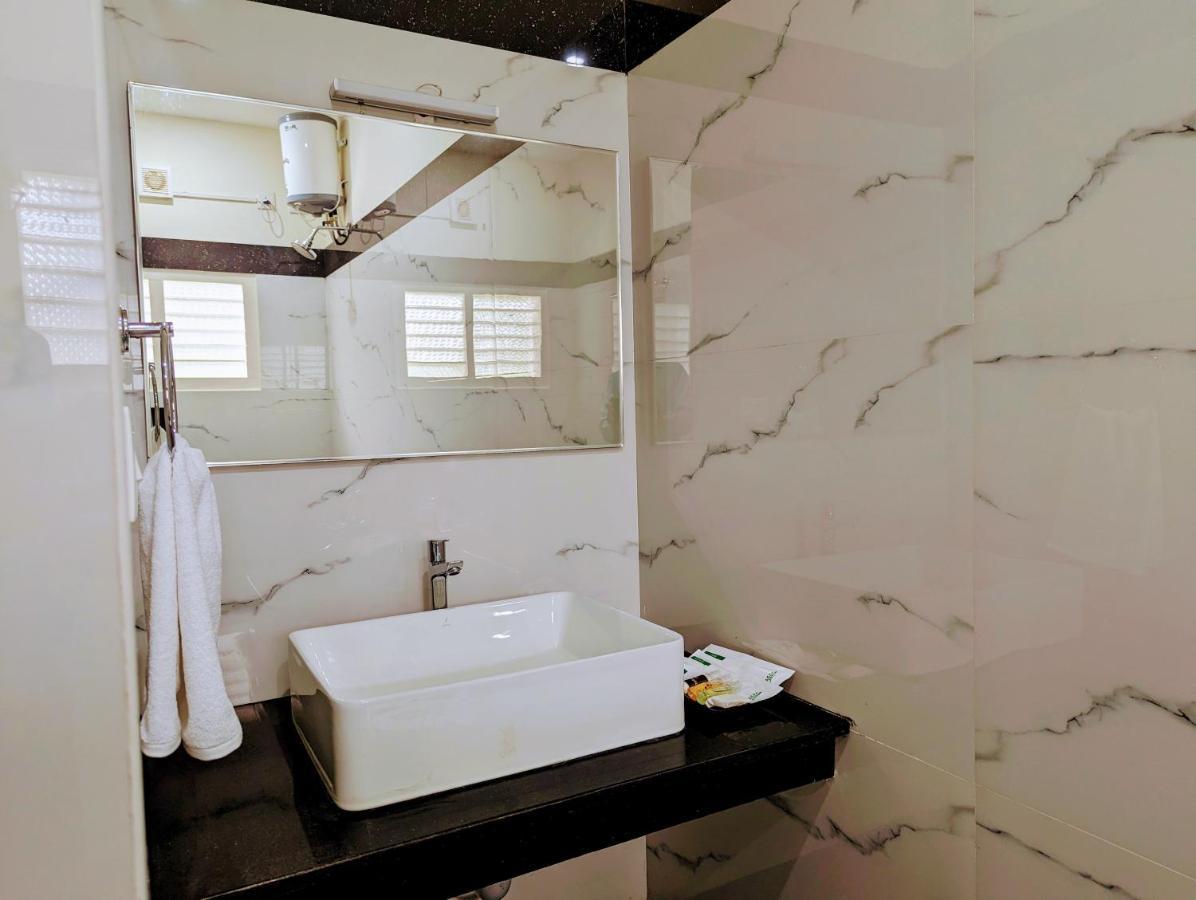 Tpc Camphor Hotel Tiruchirappalli Eksteriør billede